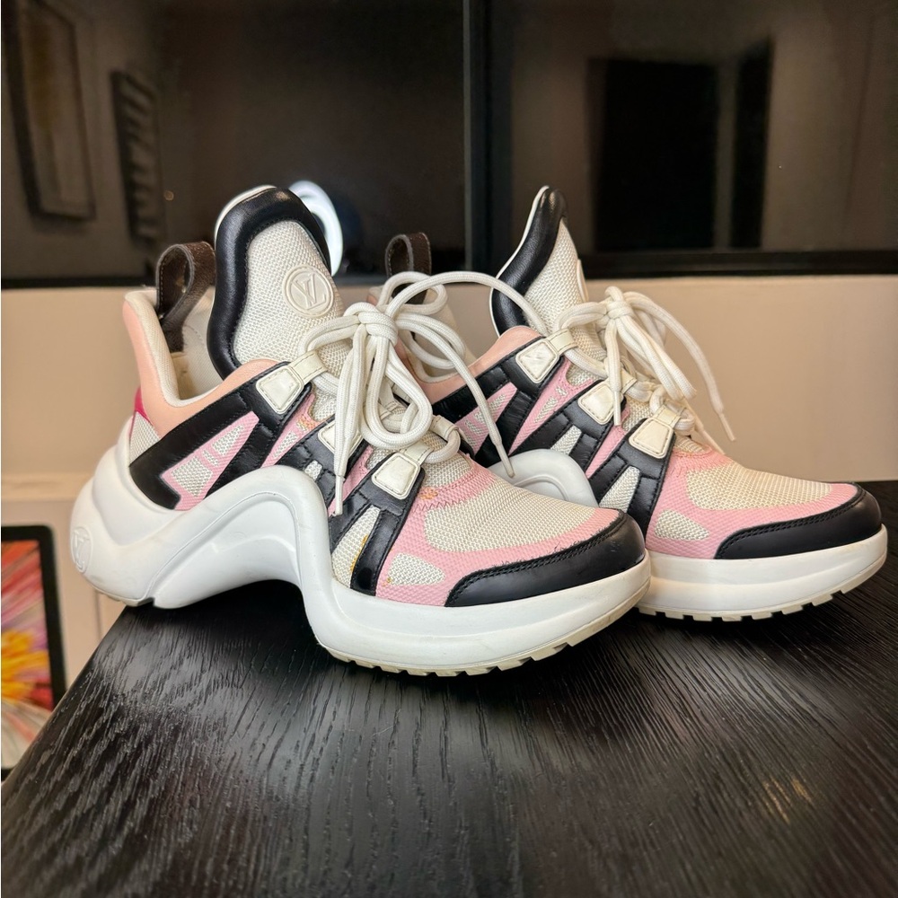 Louis Vuitton Pink and Black Sneakers with Modern Design size 37
